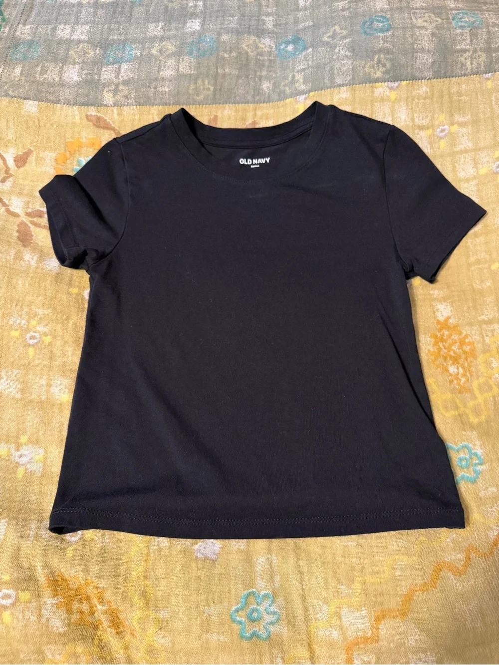Old Navy Black Bestee tee